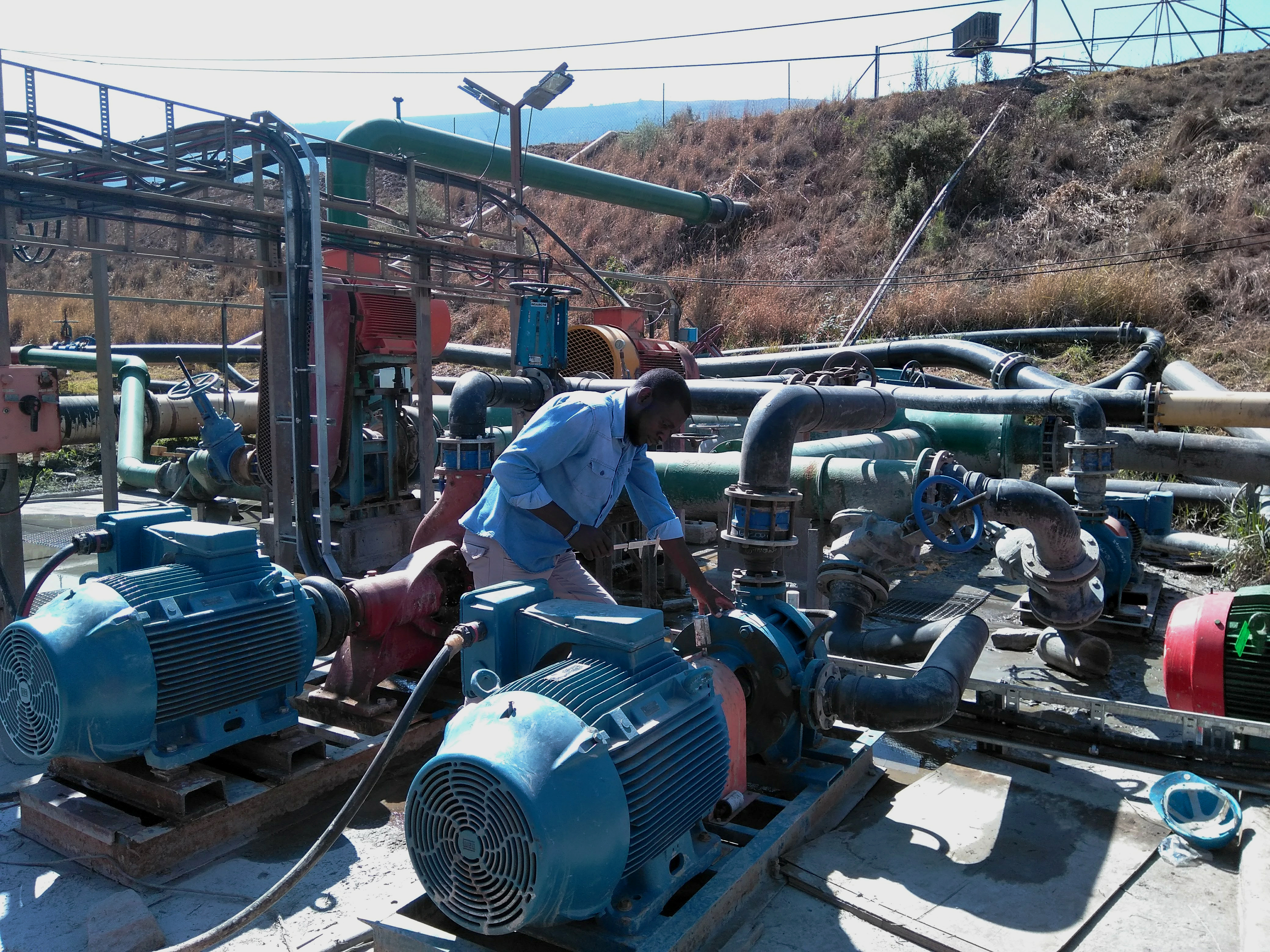 Industrial water piping system